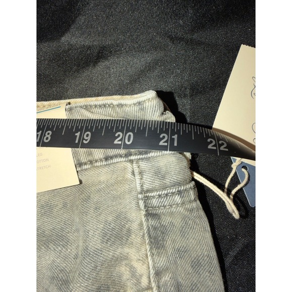 Leopard Print Gray Jeans - Picture 11 of 16